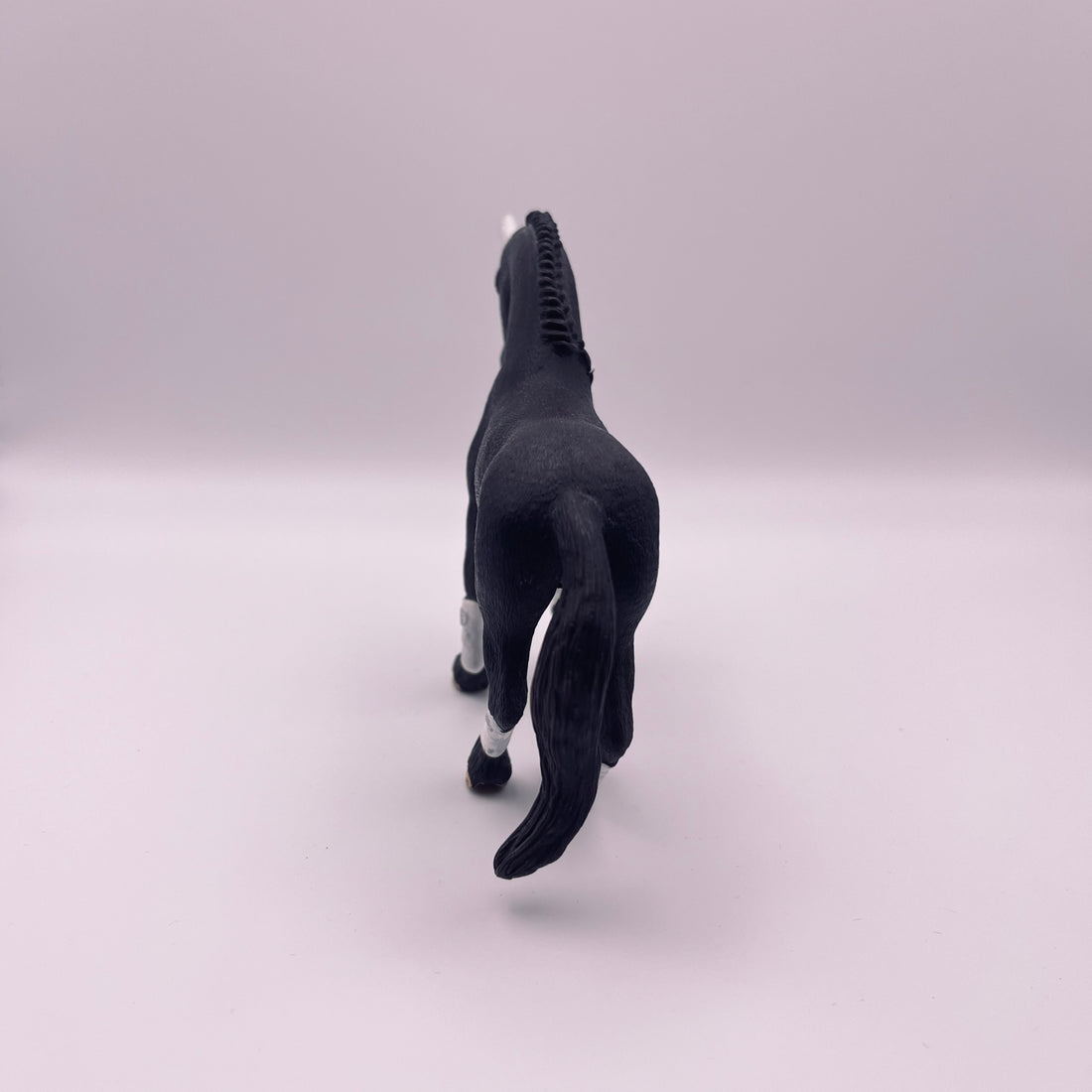 Schwarzes Pferd (gebraucht)